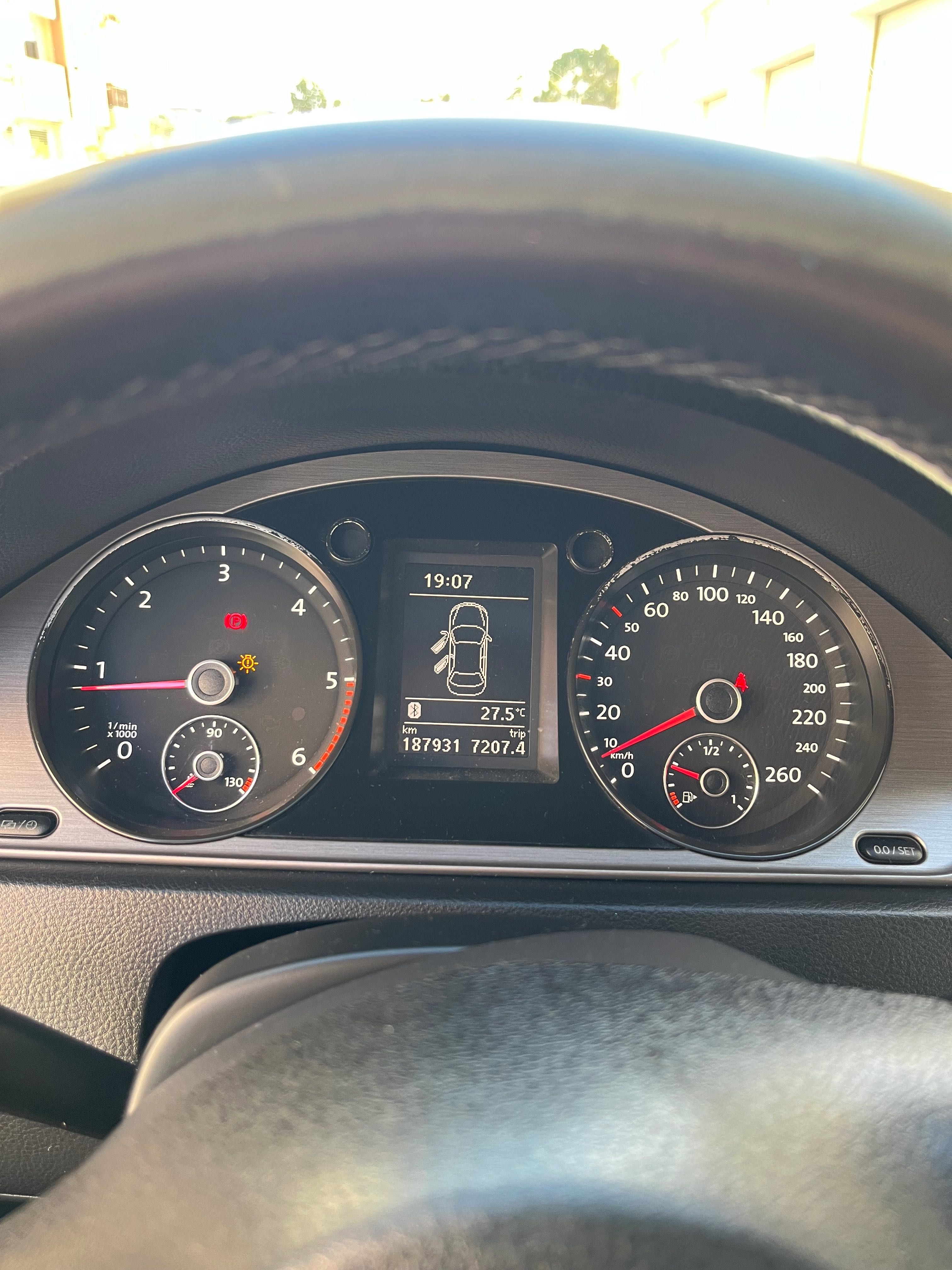 Volkswagen Passat 2011