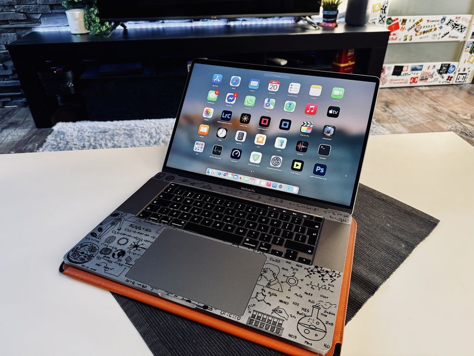 MacBook Pro 16” 2019 – i9/32GB/1TB/Radeon 5500M 8GB