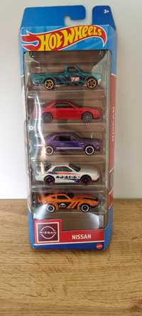 Hot wheels Nissan paczka