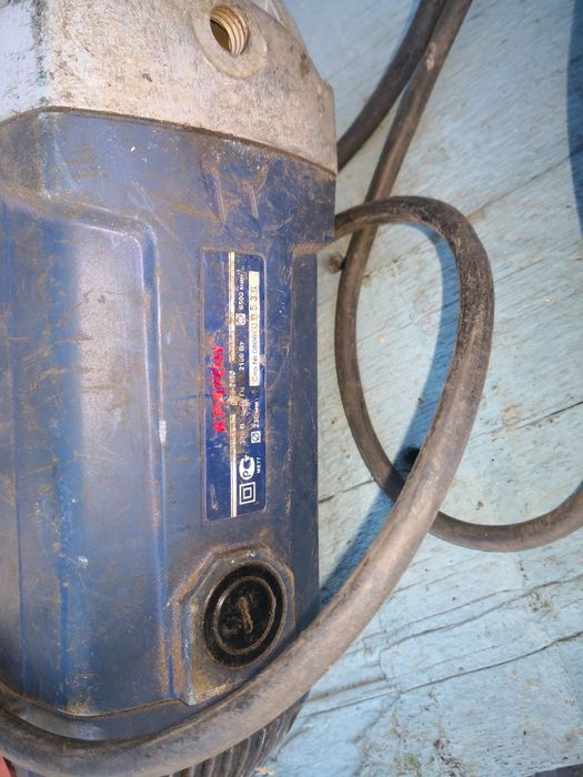 Болгарка кратон AMG 2100