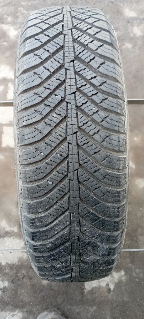 Opona 1szt 165/70/14 81T Kumho Solus HA31 8mm