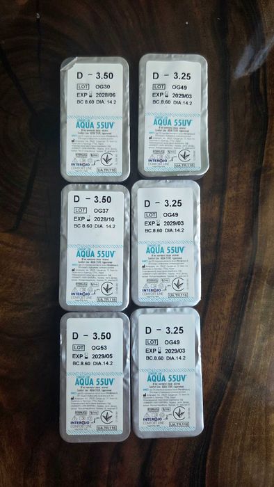 Лінзи контактні  -3.25 та -3.50 аква 55 aqua