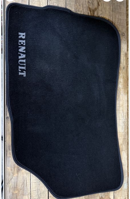 Коврики текстильні для рено дастер 2018