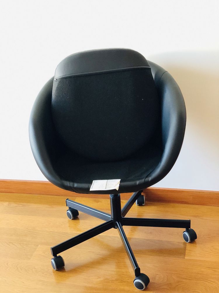 cadeira skruvsta Ikea
