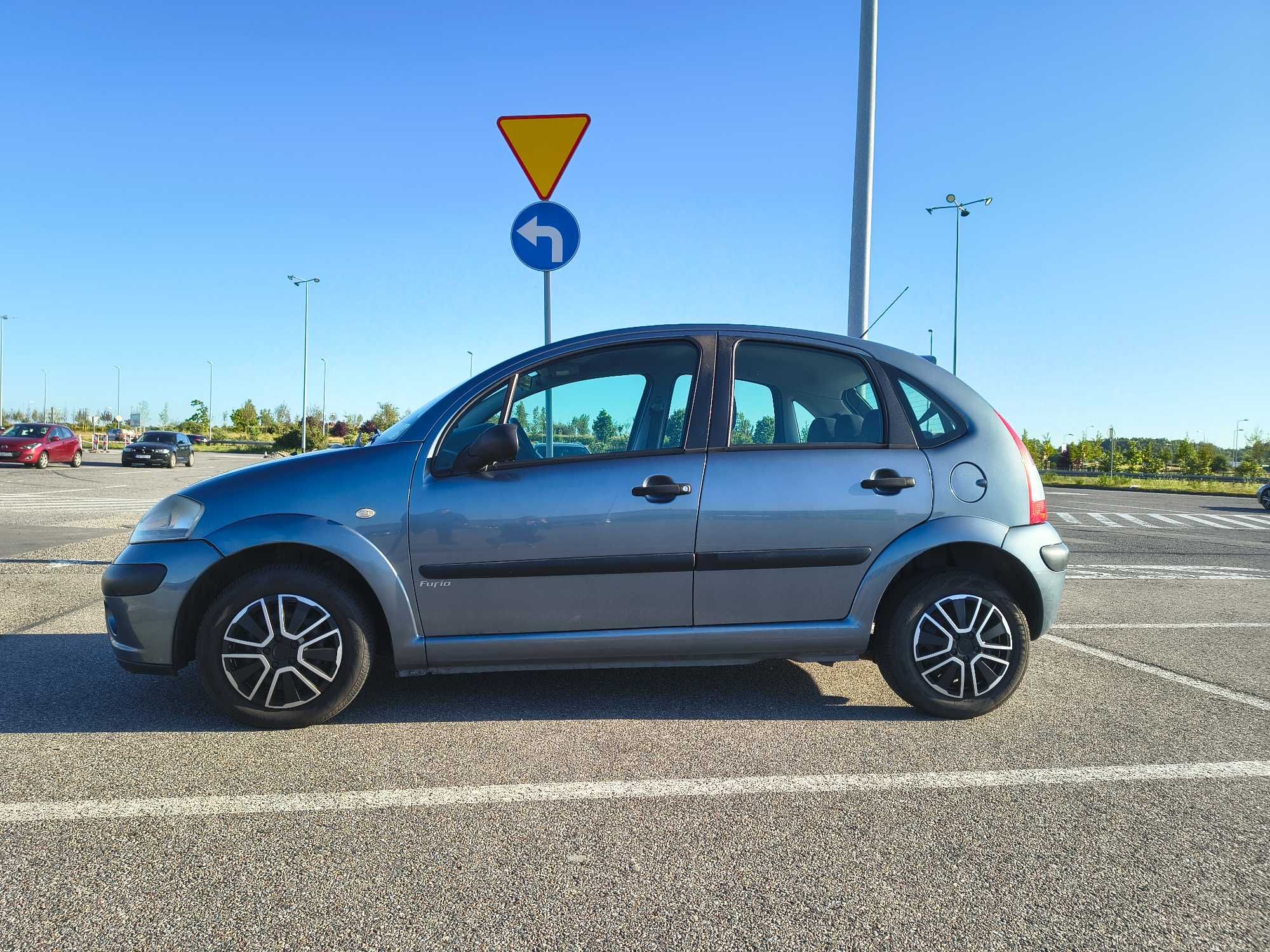 Citroen C3 1.1 – Klimatyzacja, el. szyby, świeży przegląd techniczny.