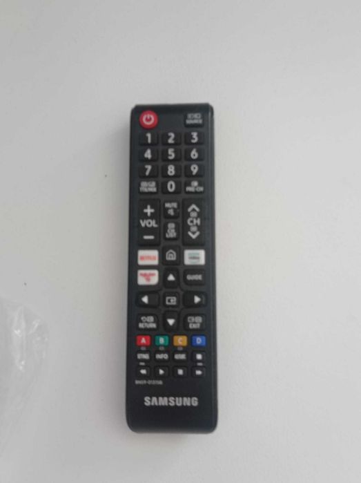 Telewizor 32 cale marki Samsung