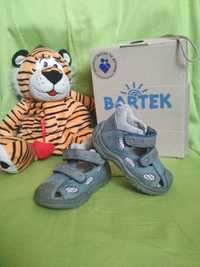 Босоножки, сандали Bartek для мальчика (оригинал).