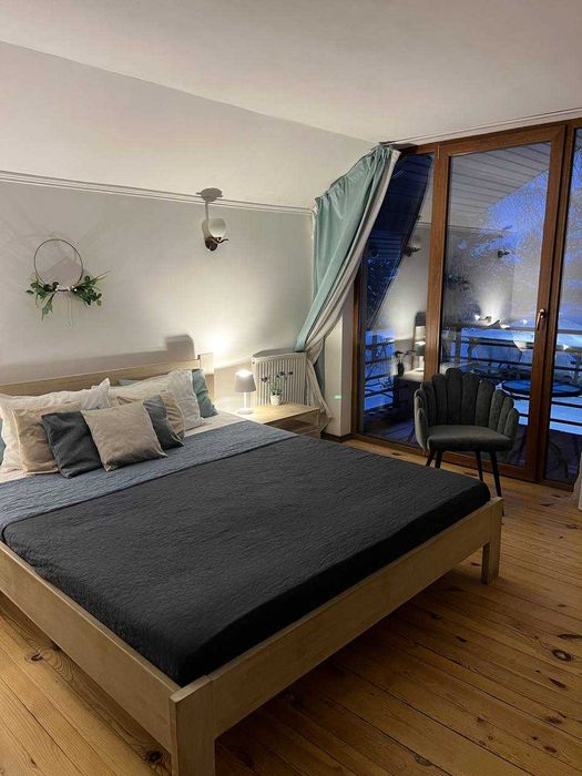 Будинок|Вілла в оренду на березі озера /10 осіб