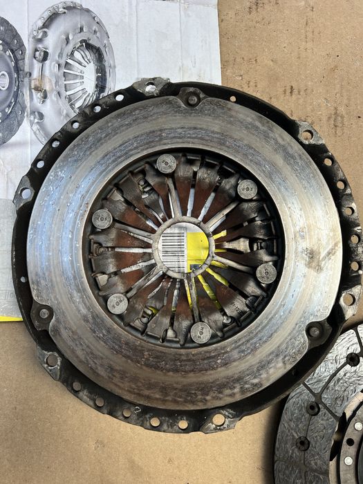 Сцепление Opel Astra H 1.9 CTDI