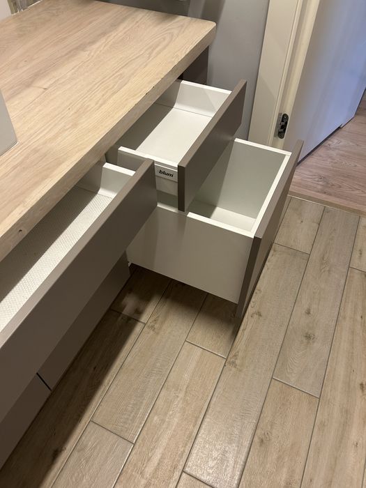 Szafka pod umywalke taupe, blum, egger