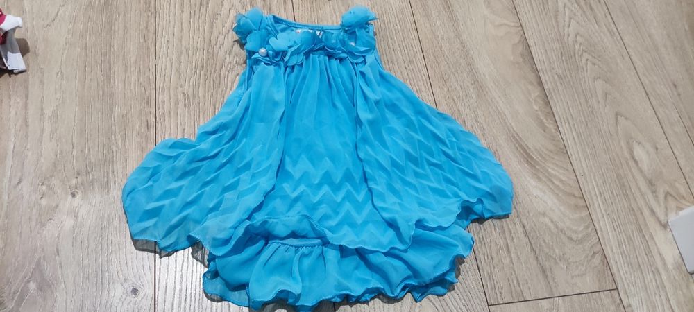 Zestaw sweterek i tunika na rozmiar 86-98, 1.5-3 latka 
Stan sweterka