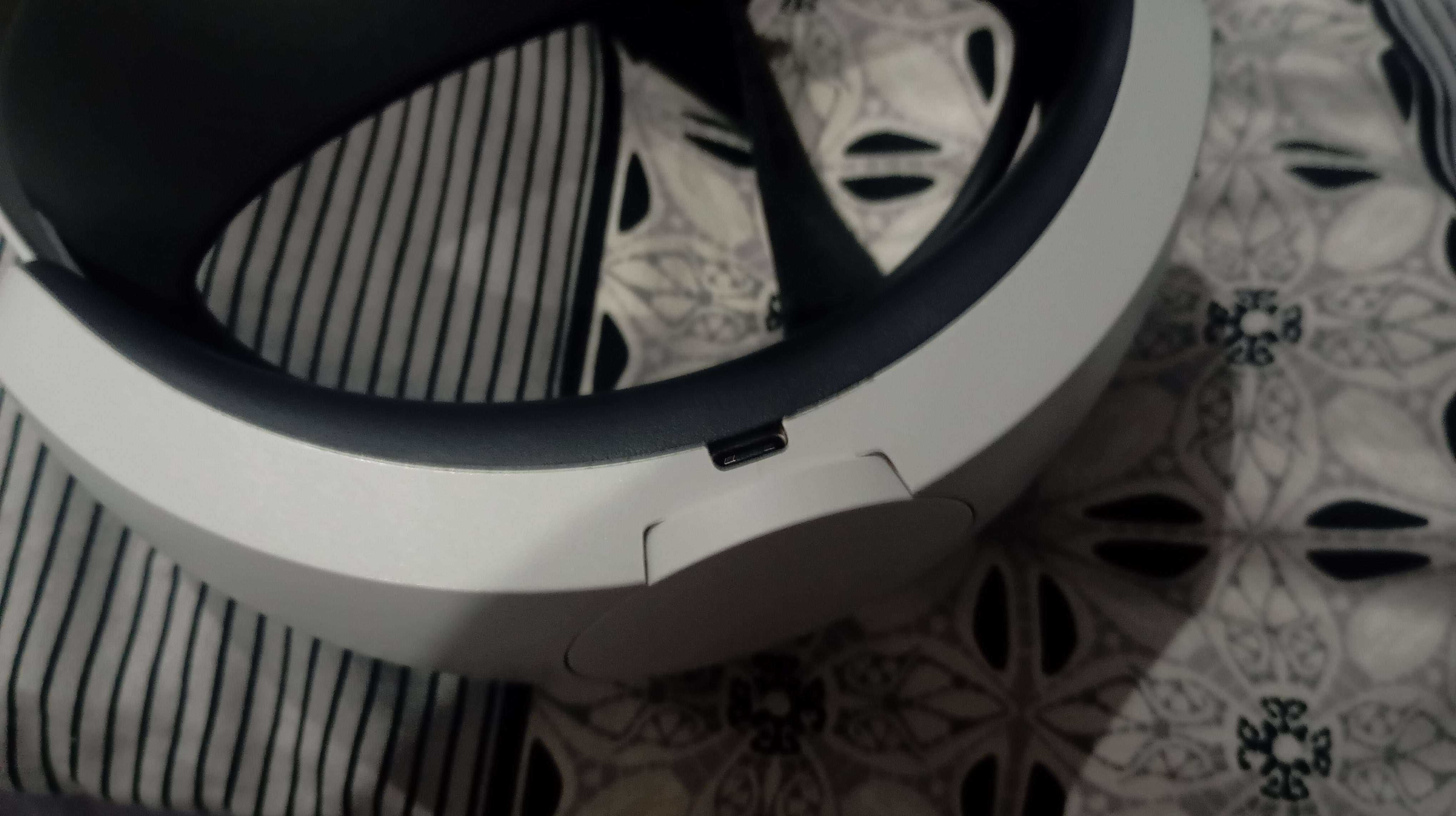 Oculus Quest 2 + Elite Strap (Battery)