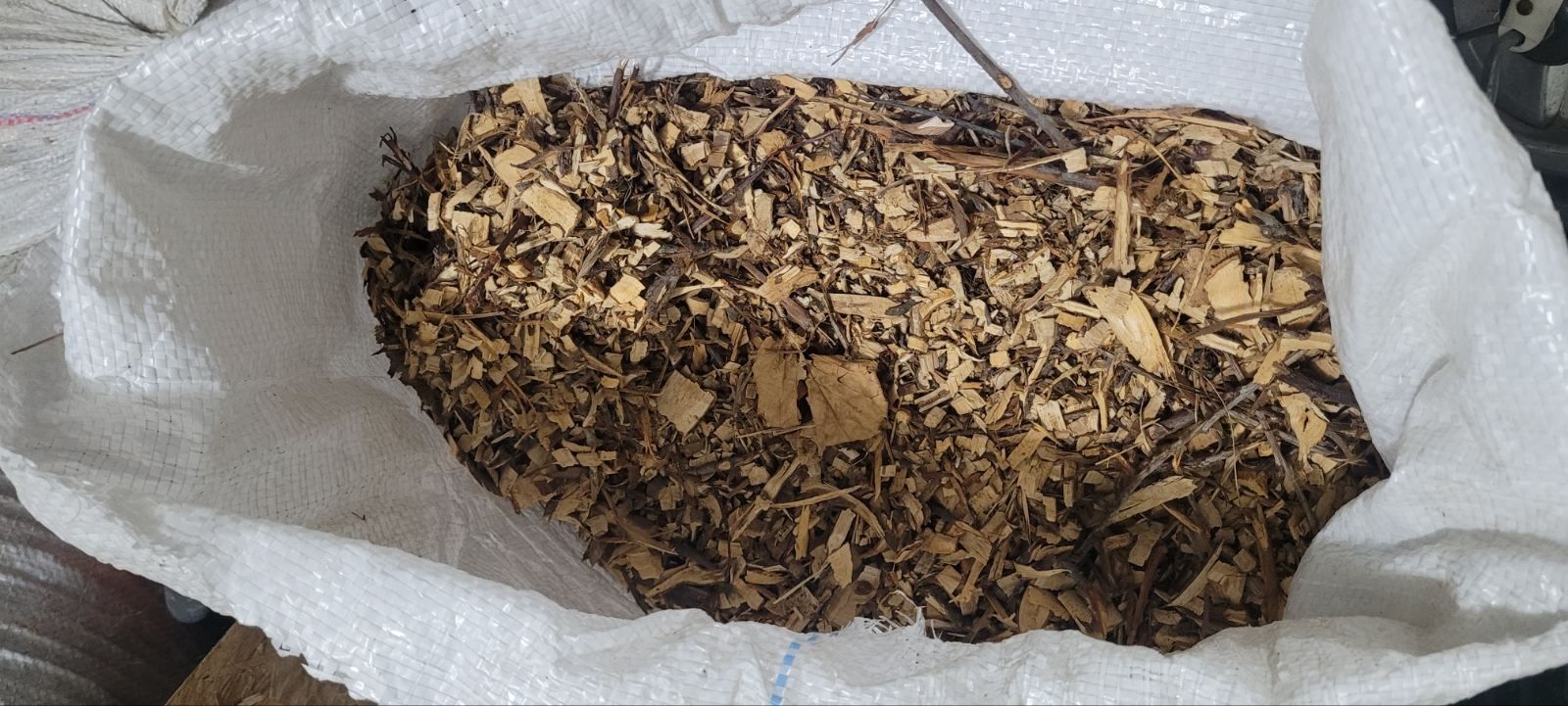 Щепа  из фруктовых деревьев