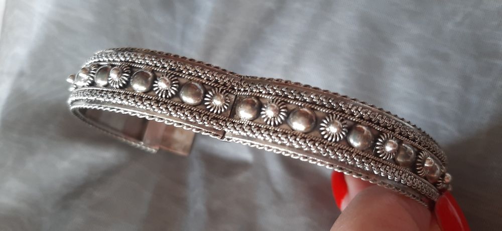 Vdndo escrava lindíssima em prata 925, trabalho manual português