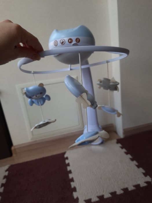 Мобіль Infantino