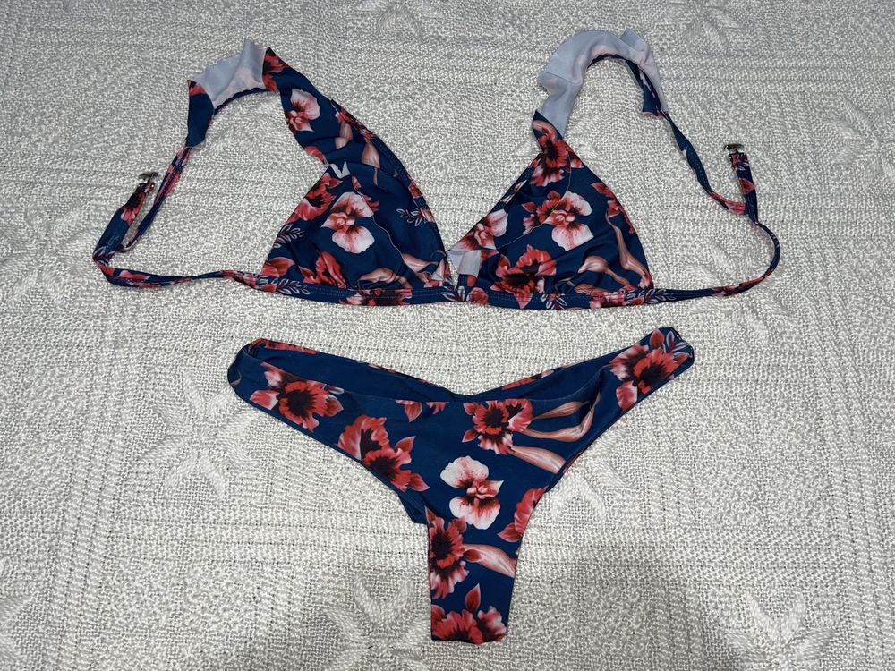 Bikini floral estampado brasileiro tamanho M como novo