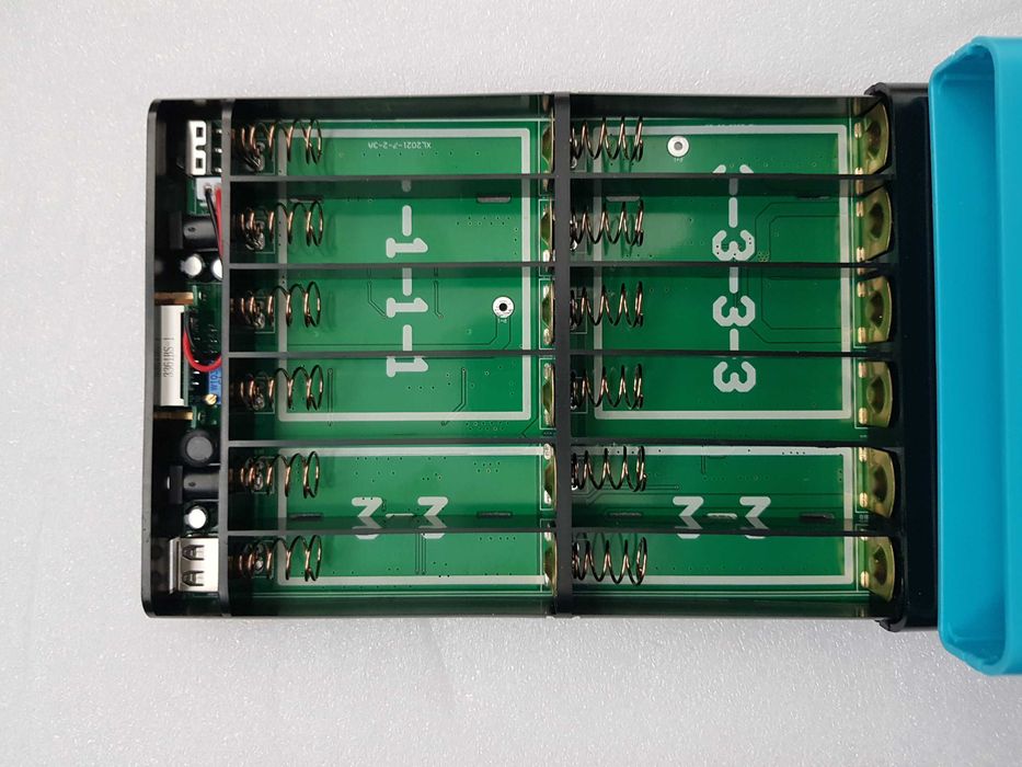 DIY Kit DC UPS Powerbank ДБЖ безперебойник Thinkpow 18650×12 повербанк