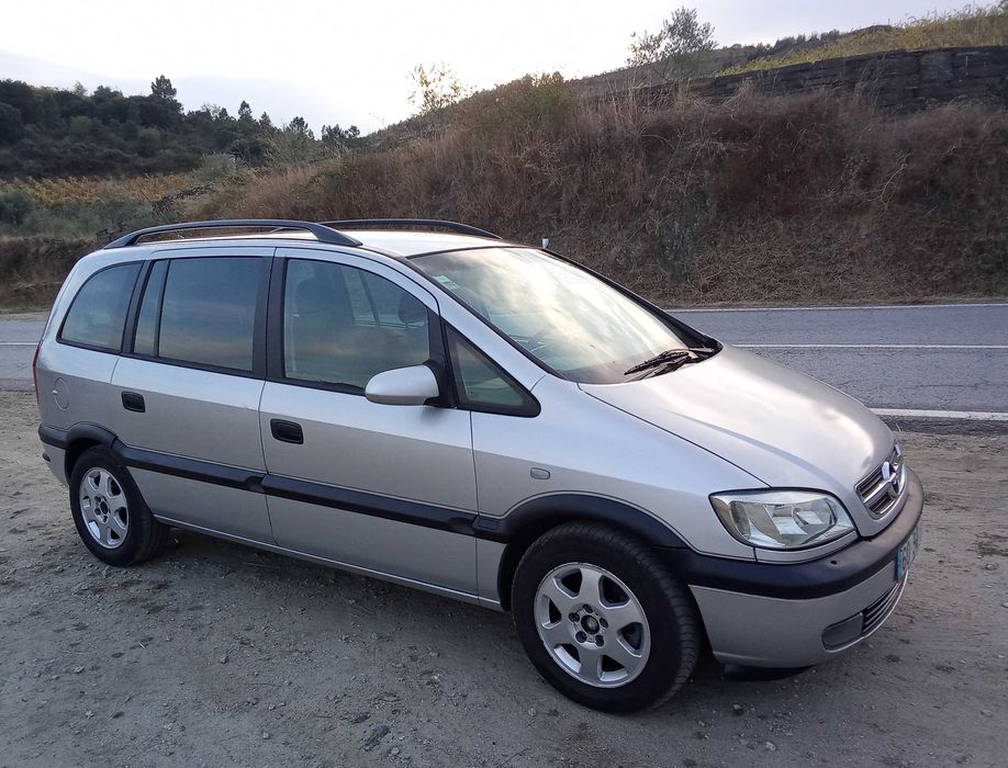 Opel Zafira 2.0 dti 7 lugares