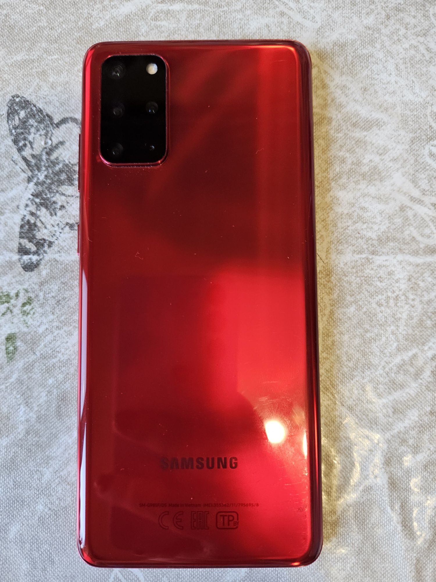 Samsung Galaxy S20+ duos red