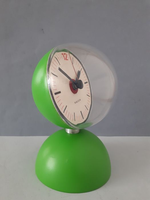 Kula zegar biurkowy