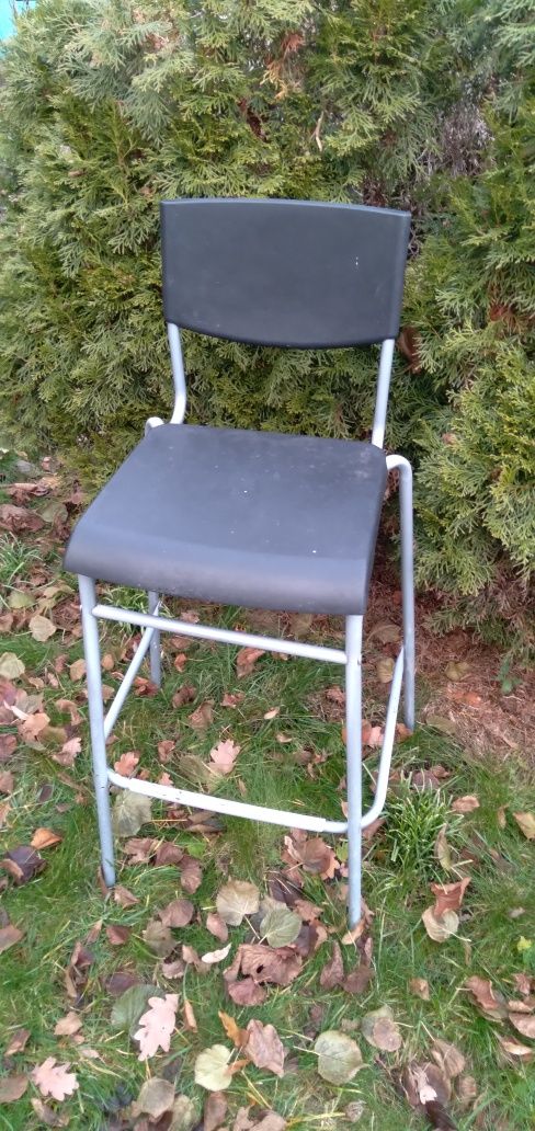 Krzeslo wysokie dla dziecka