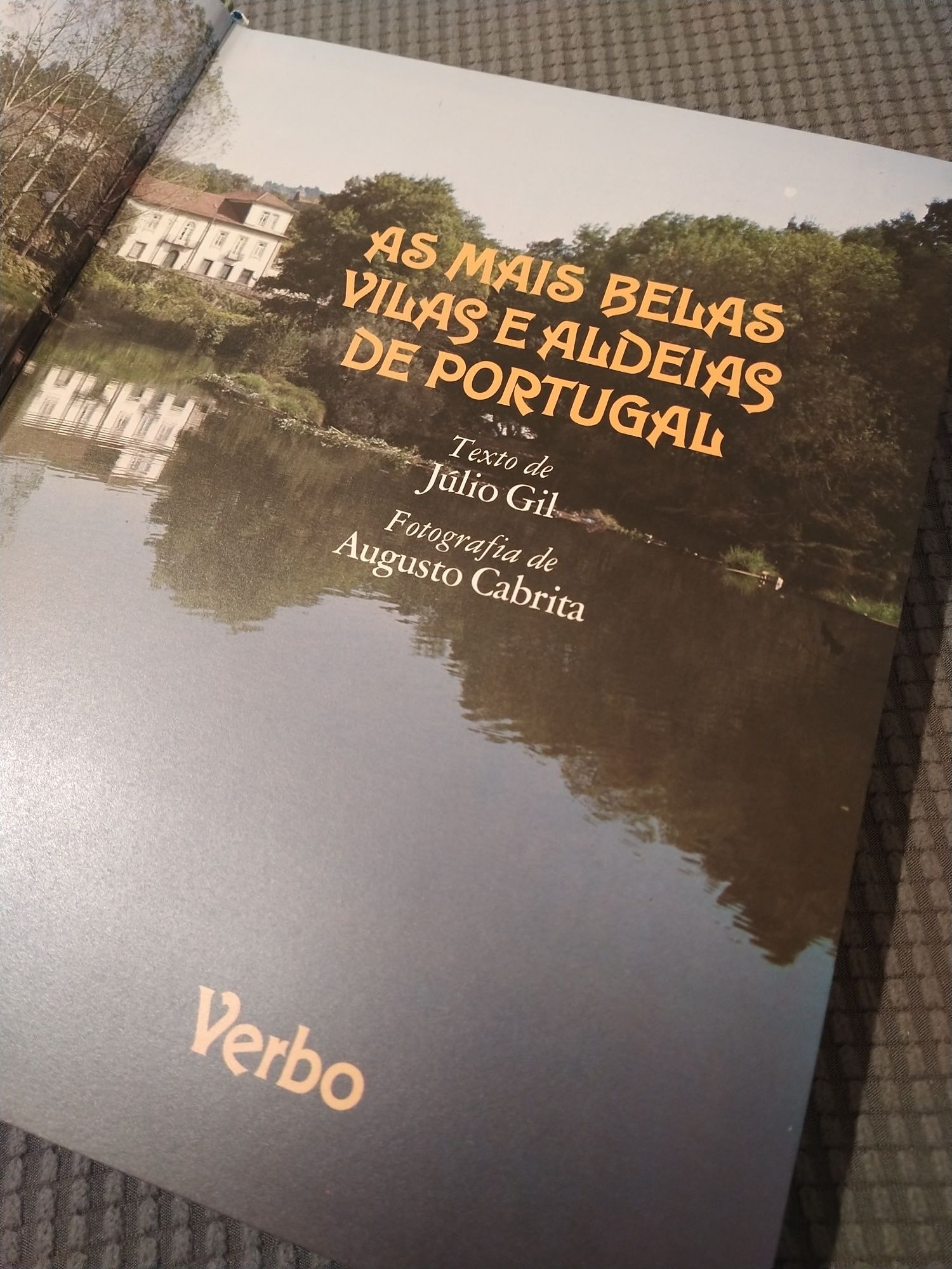 Livro As Mais Belas Vilas e Aldeias de Portugal