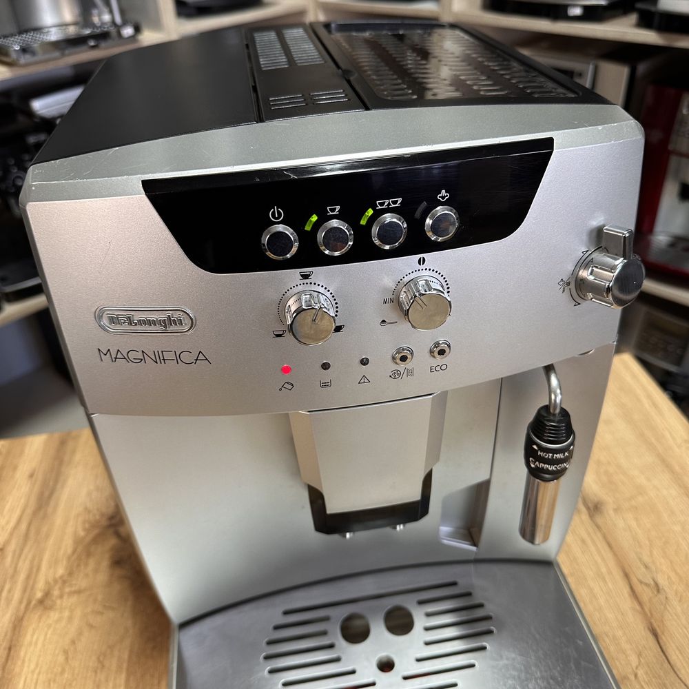 Кофемашина DeLonghi ESAM 04.120 S Magnifica