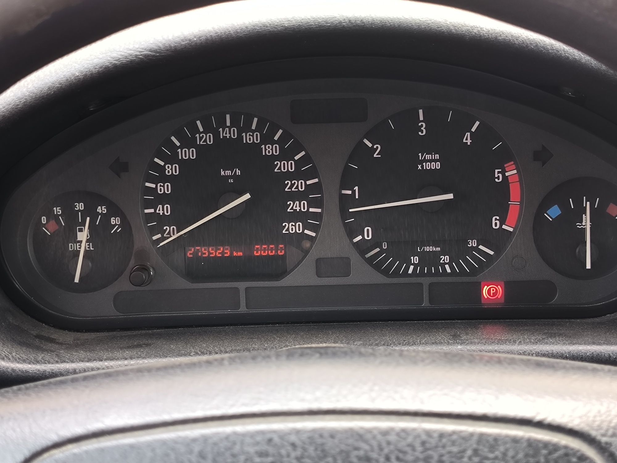 BMW 325 Tds impecável