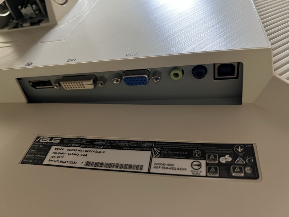 Монитор ASUS BE24A 24 дюйма