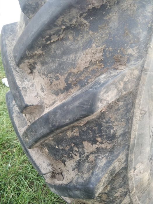 2 Opony firmy Mitas 16,9/30