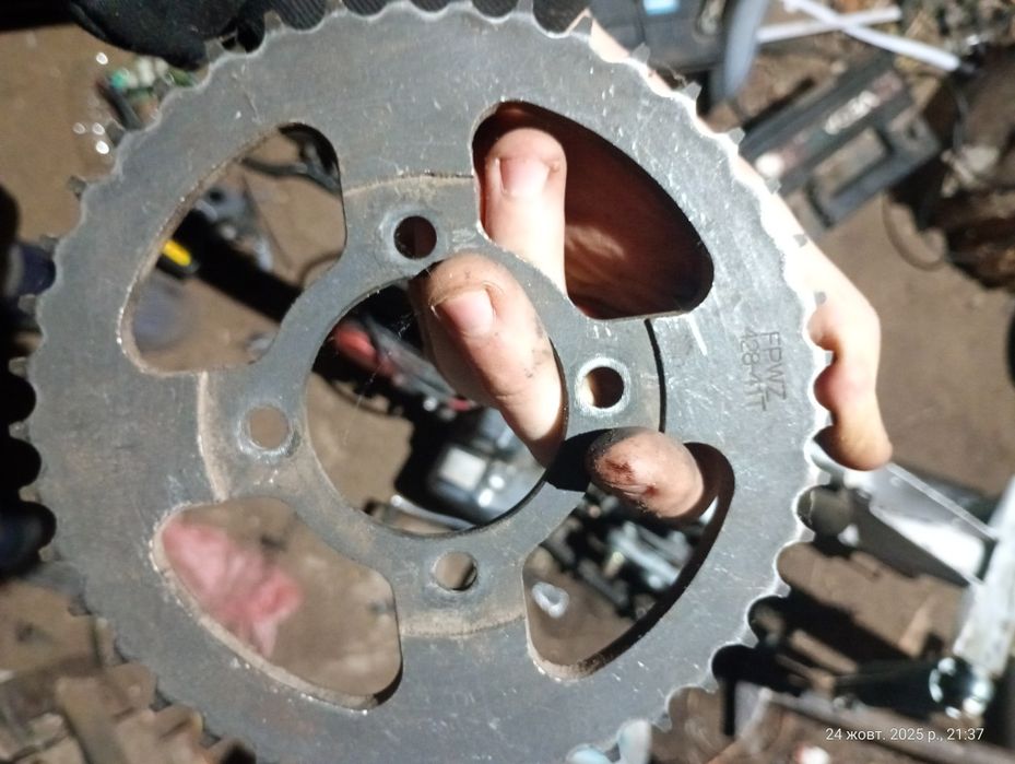 Продам мотора 125 кубового з електронікою і запчастями