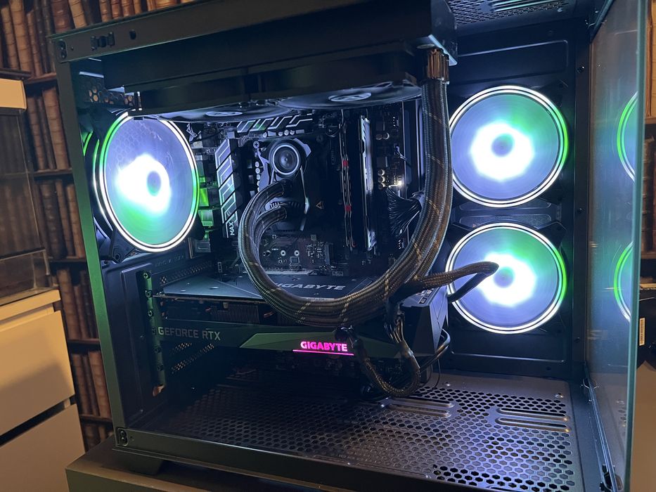 Komputer gamingowy Ryzen 7 5800x  1 tb 32gb ram rtx 3070 RGB