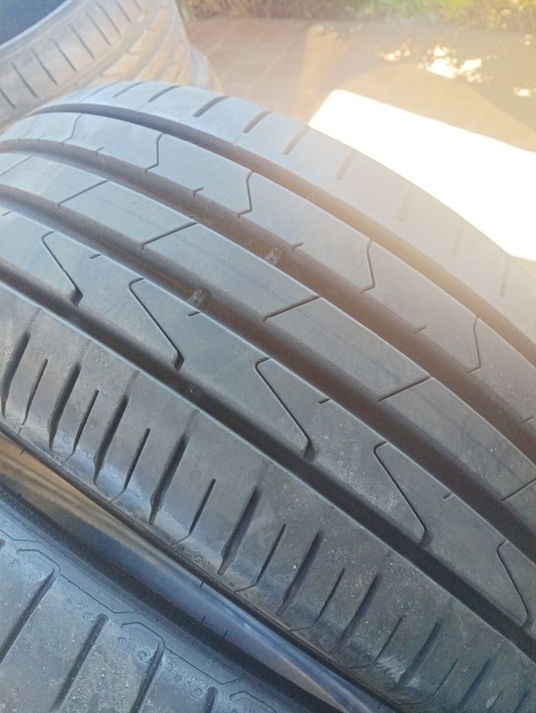 Opony letnie 215/45/18