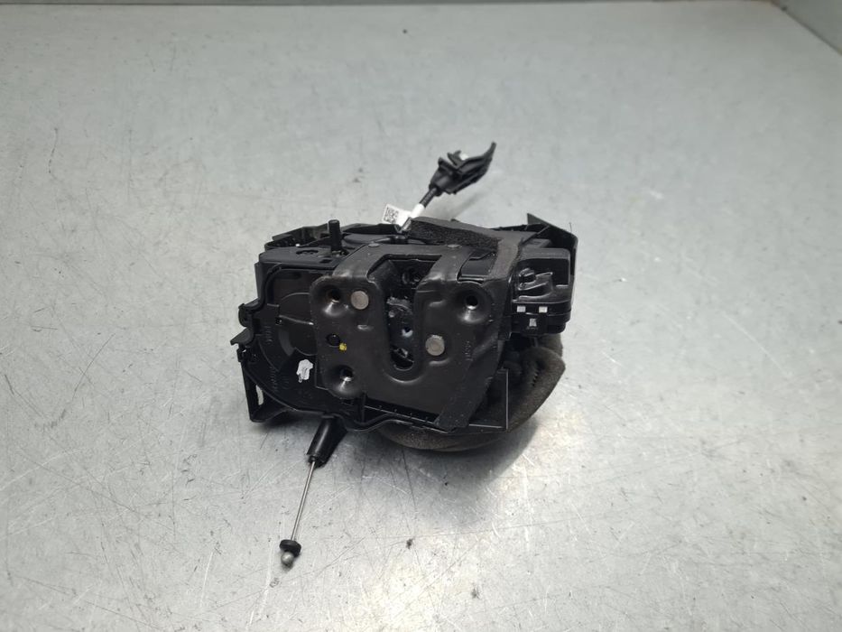 Fechadura / fecho porta trás direito RENAULT Megane IV (B9A/M_)