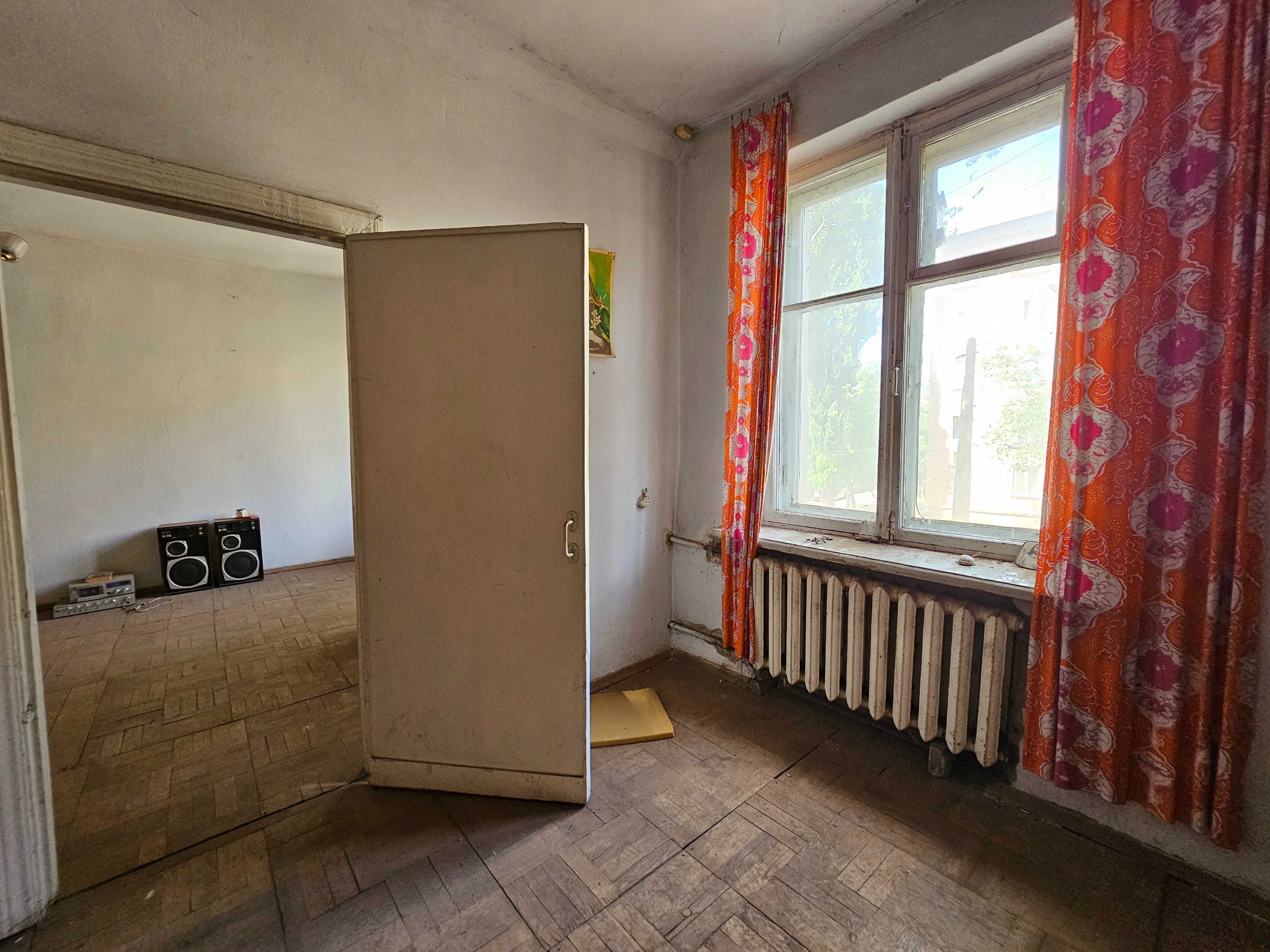 Сталинка 83 кв.м. на Юности, ул. Кузнецова/ Спасская