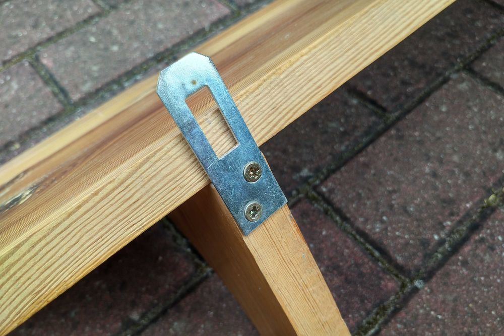 Półki sosnowe proste