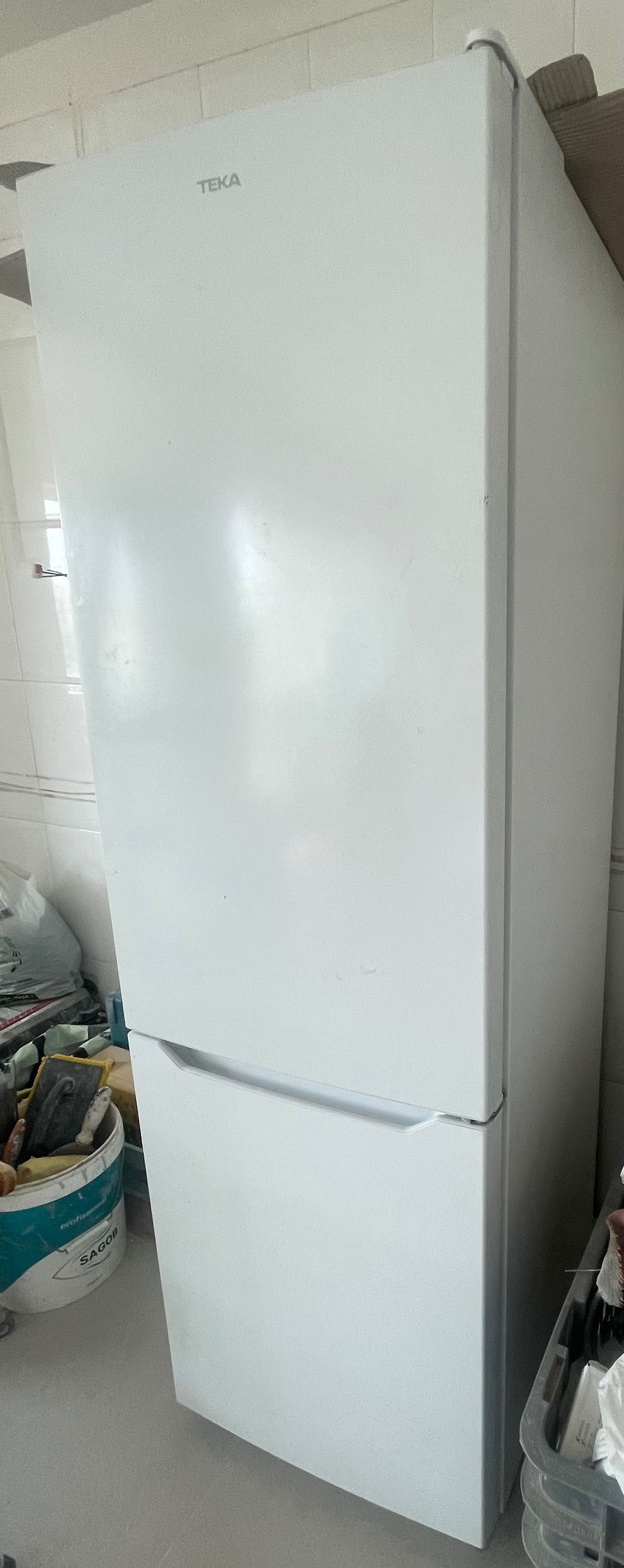 Frigorífico combinado Teka