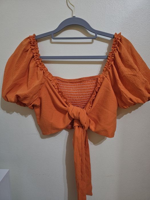 2 Tops/ Branco e Laranja