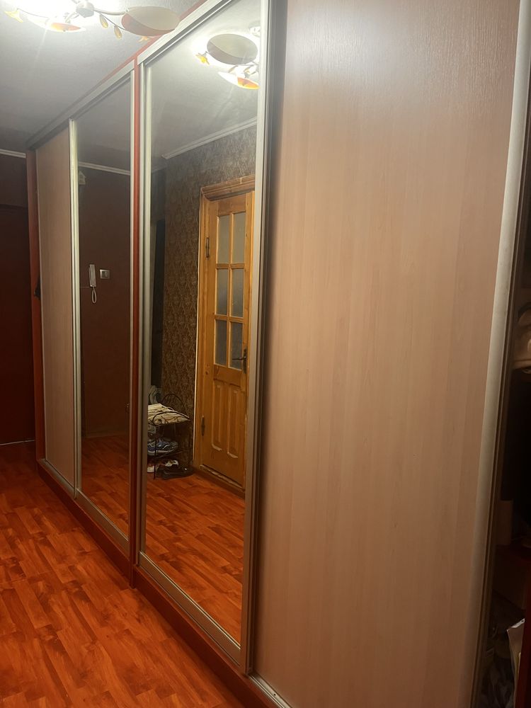 Продаю шафу купе в доброму стані