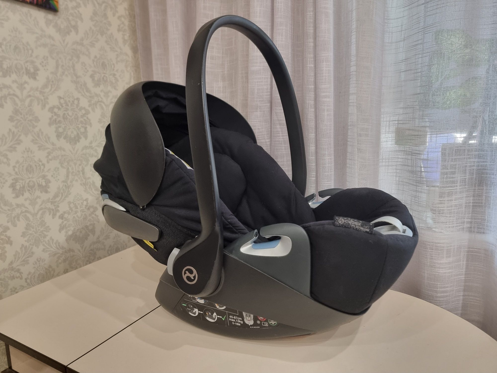 Автокрісло люлька Cybex Cloud i-size