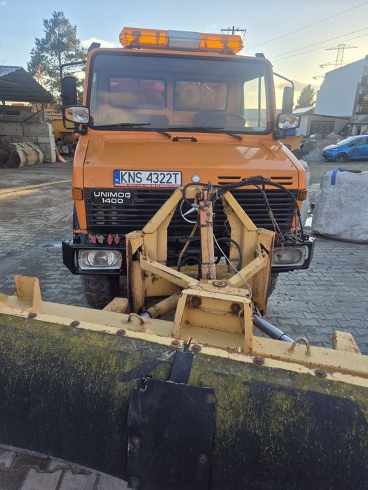 Mercedes-Benz UNIMOG 1400