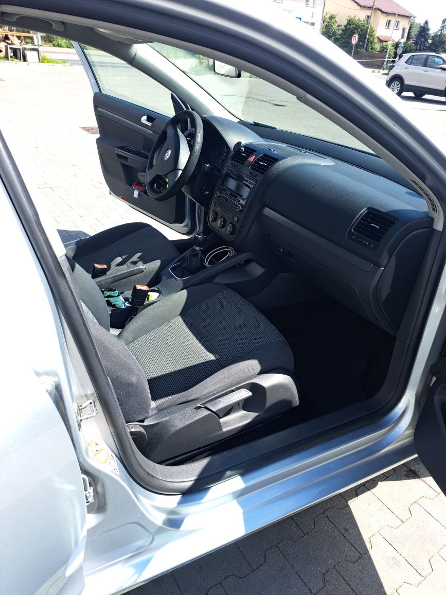 Volkswagen Golf V 1.4 MPI+ LPG