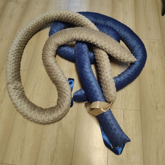 Walek do łóżeczka między szczebelki