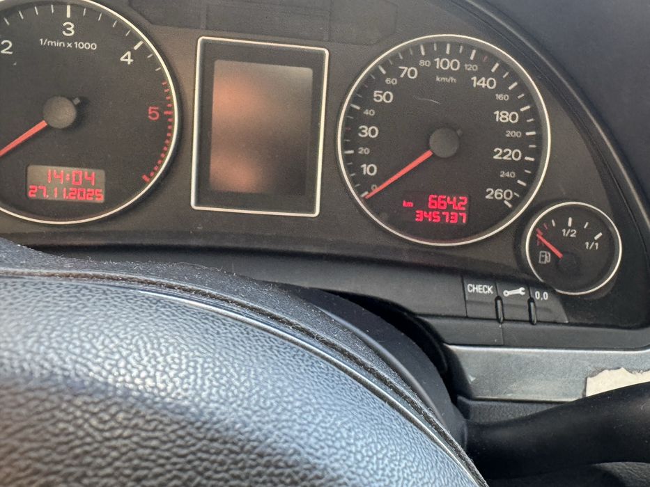 Vendo AudiA4 b7 2.0 tdi