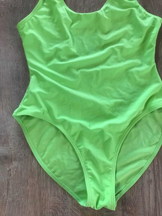 Jednoczęściowy strój kąpielowy