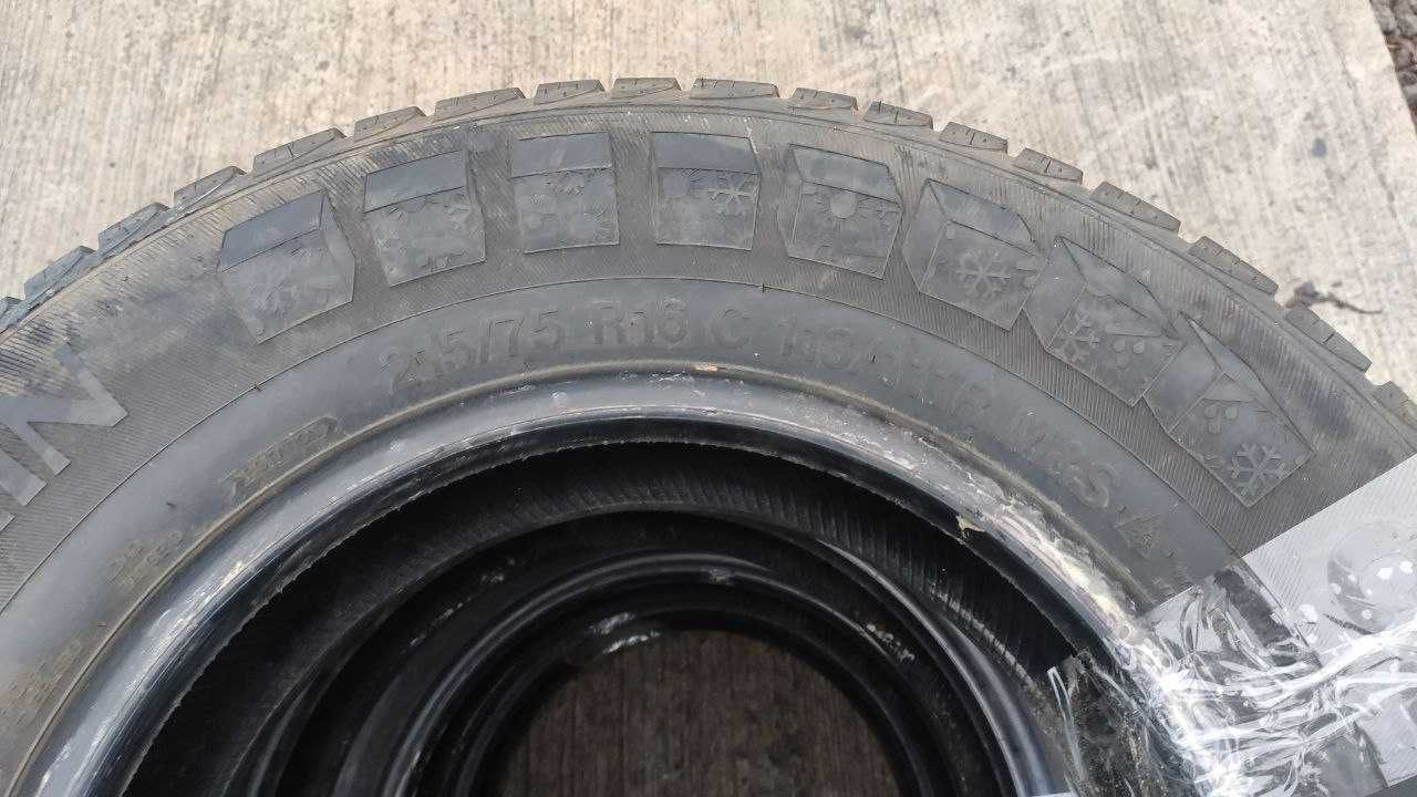 Шини / Гума 215/75 R16 C Vredestein Comtrac