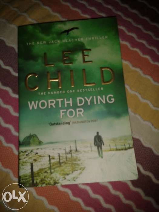 Livro em Inglês Worth Dying For