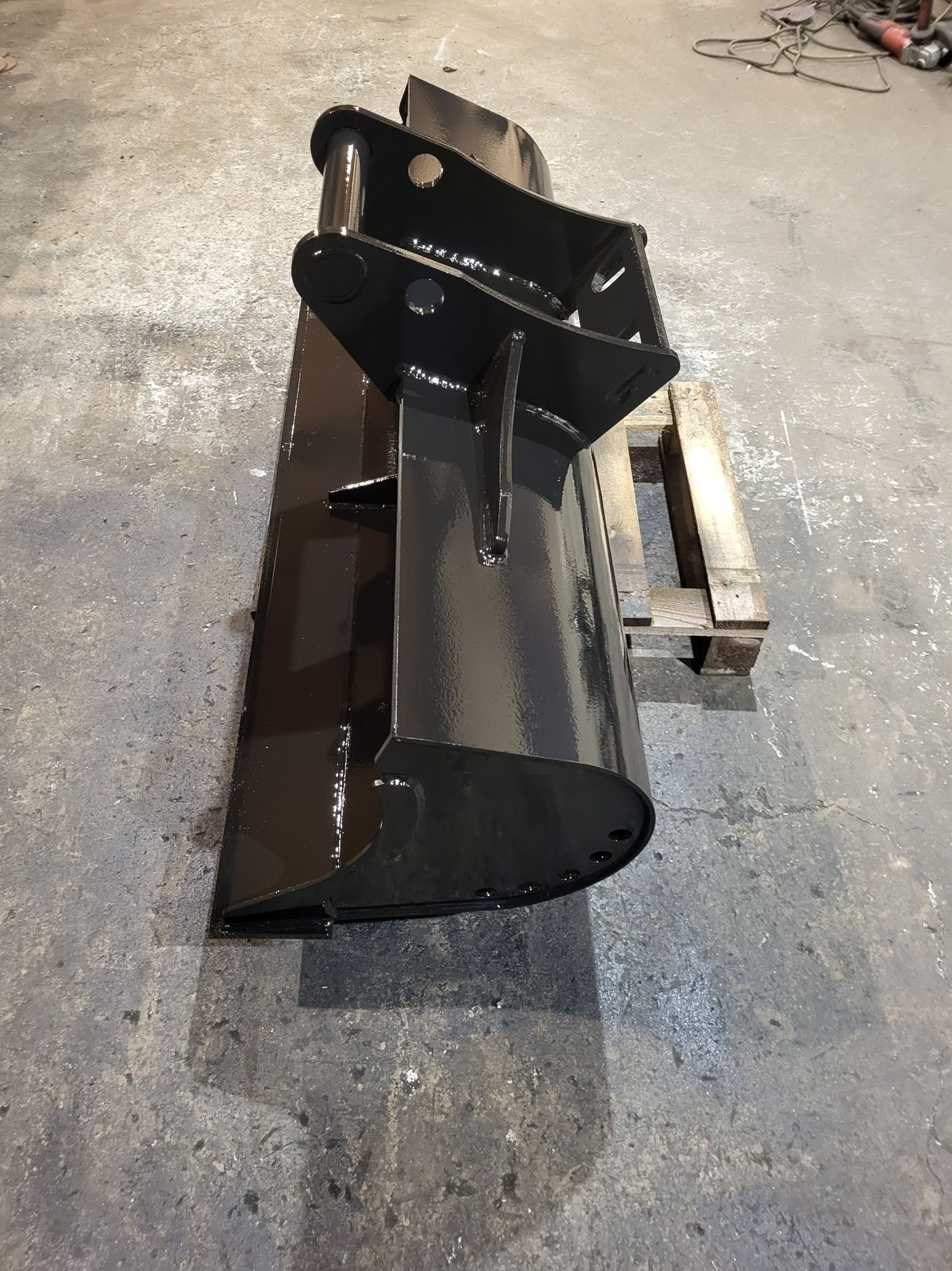 Łyżka skarpowa 150cm do koparki pasuje pod Ms08
