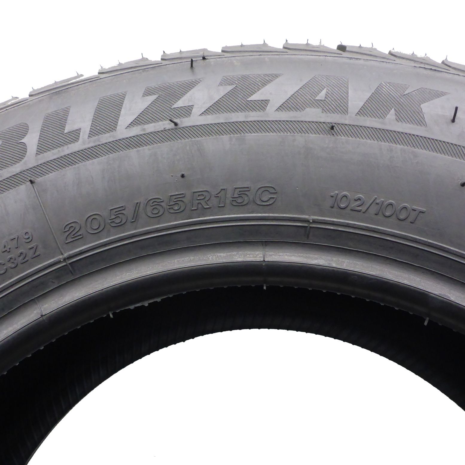 Opony 205/65/15C Bridgestone 205/65R15C 102/100T Zimowe 2021 Jak Nowe