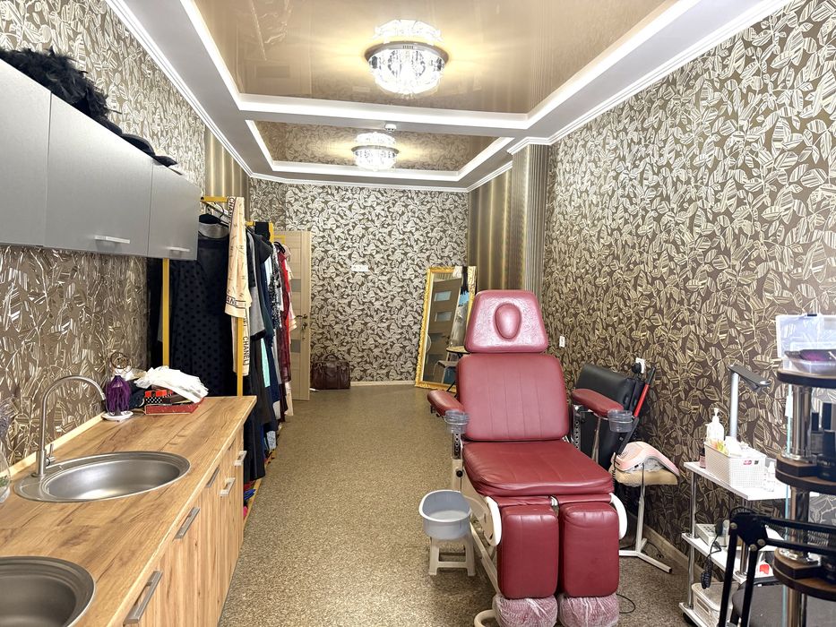 Здається в оренду кабінет, світло НЕ вимикають!